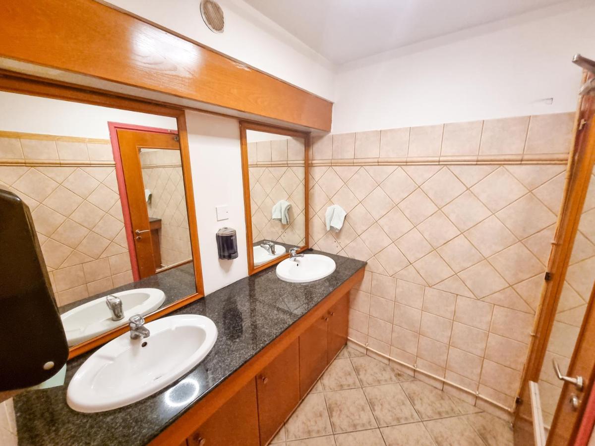 Unique City Hostel 100 Meters From Beach Larnaca Bagian luar foto